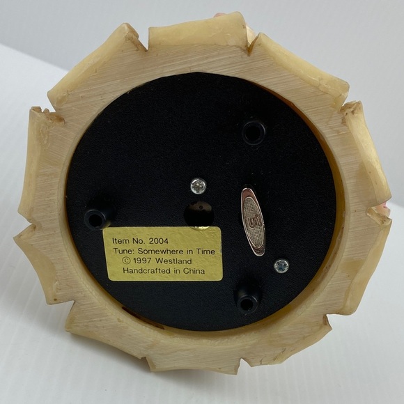 Vintage Musical Snow Globe Angel with Pink Roses - Picture 9 of 13